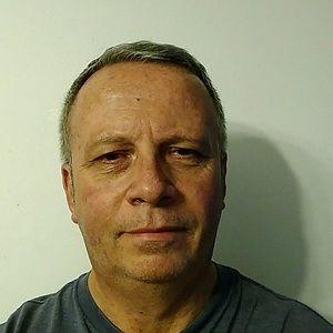 Meet your Posher, Carlos